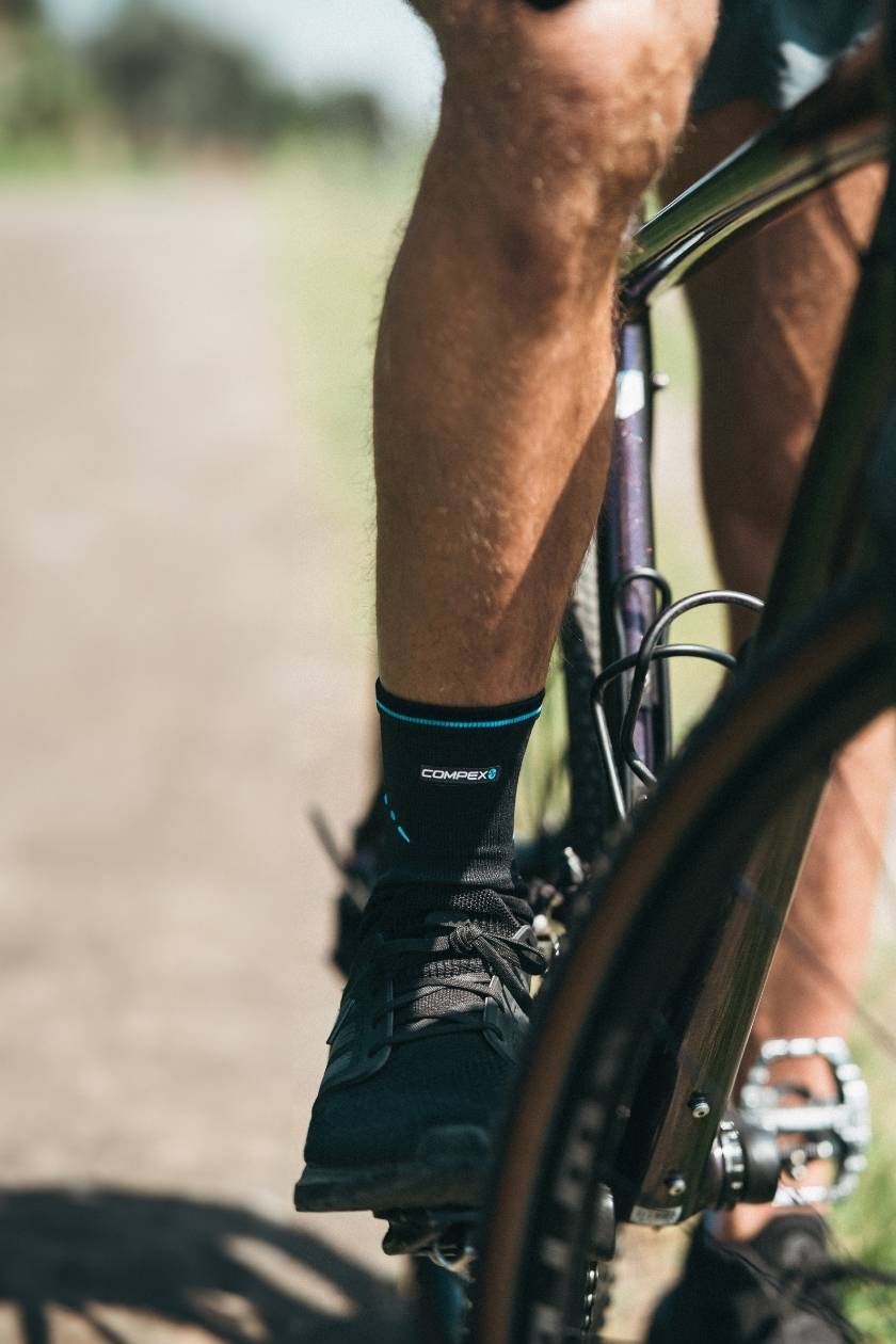 compex-activ-sprunggelenk-bandage-kn-chel-st-tze-gr-e-m image 4