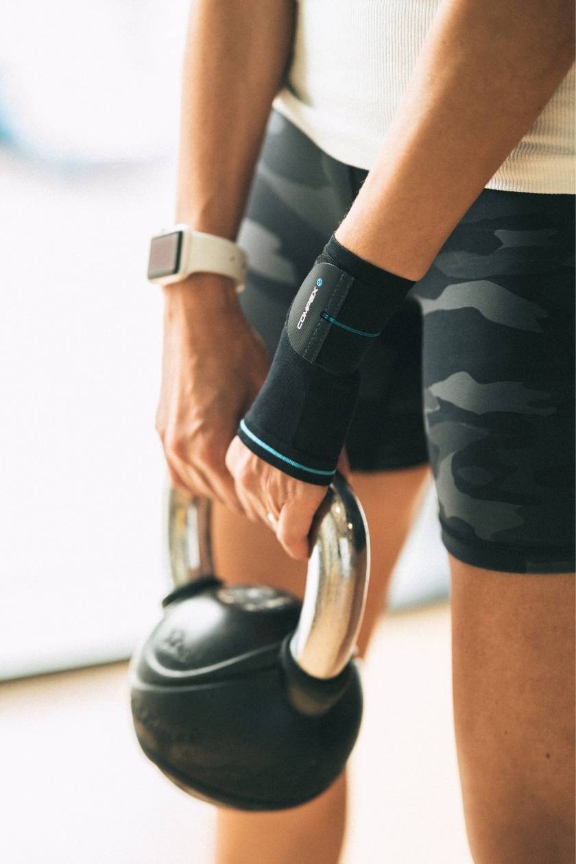compex-activ-wrist-handgelenkbandage-gr-e-m-elastisch image 2