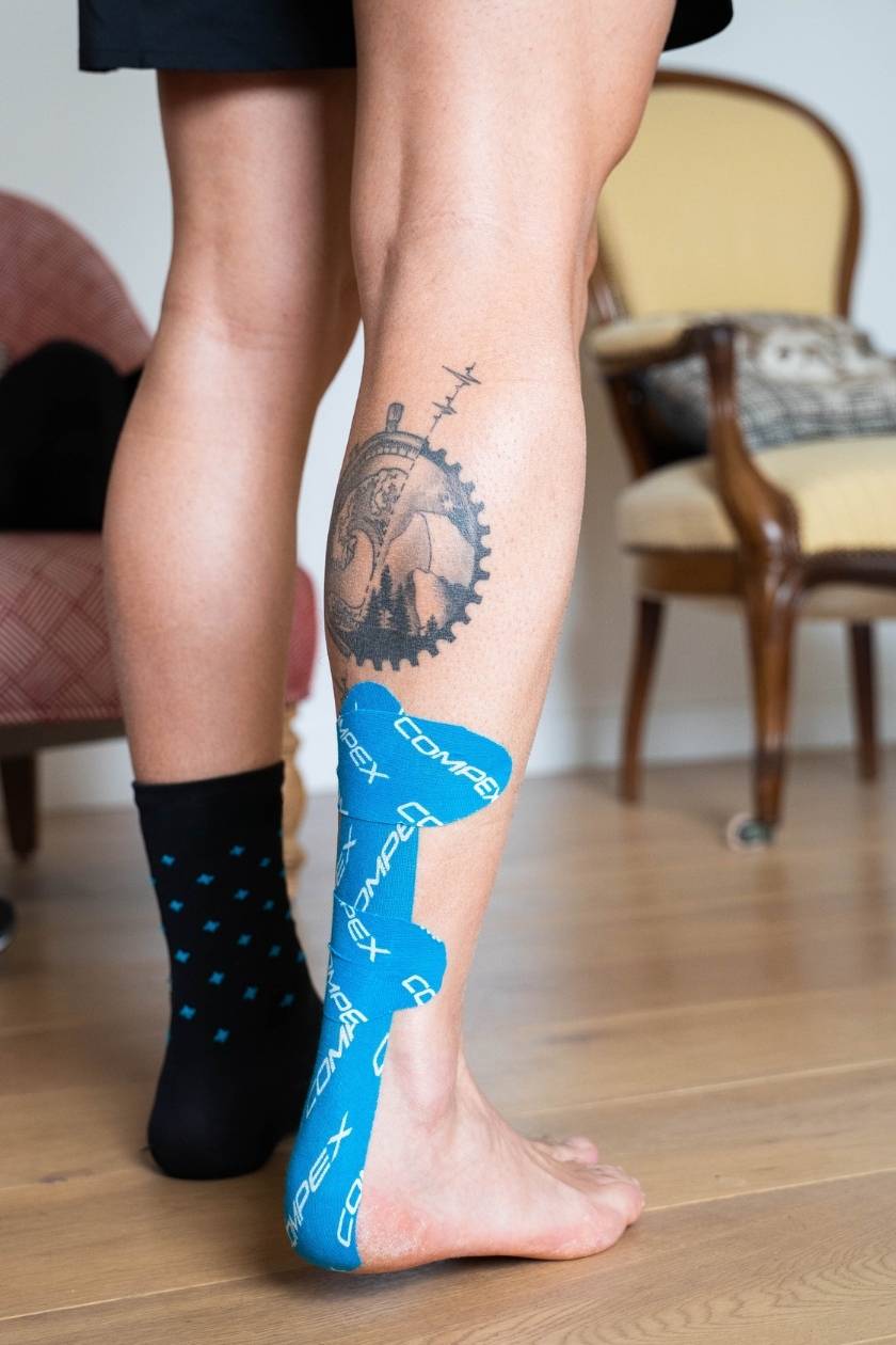 compex-activ-kinesiotape-1-rolle-schwarz-5cm image 6