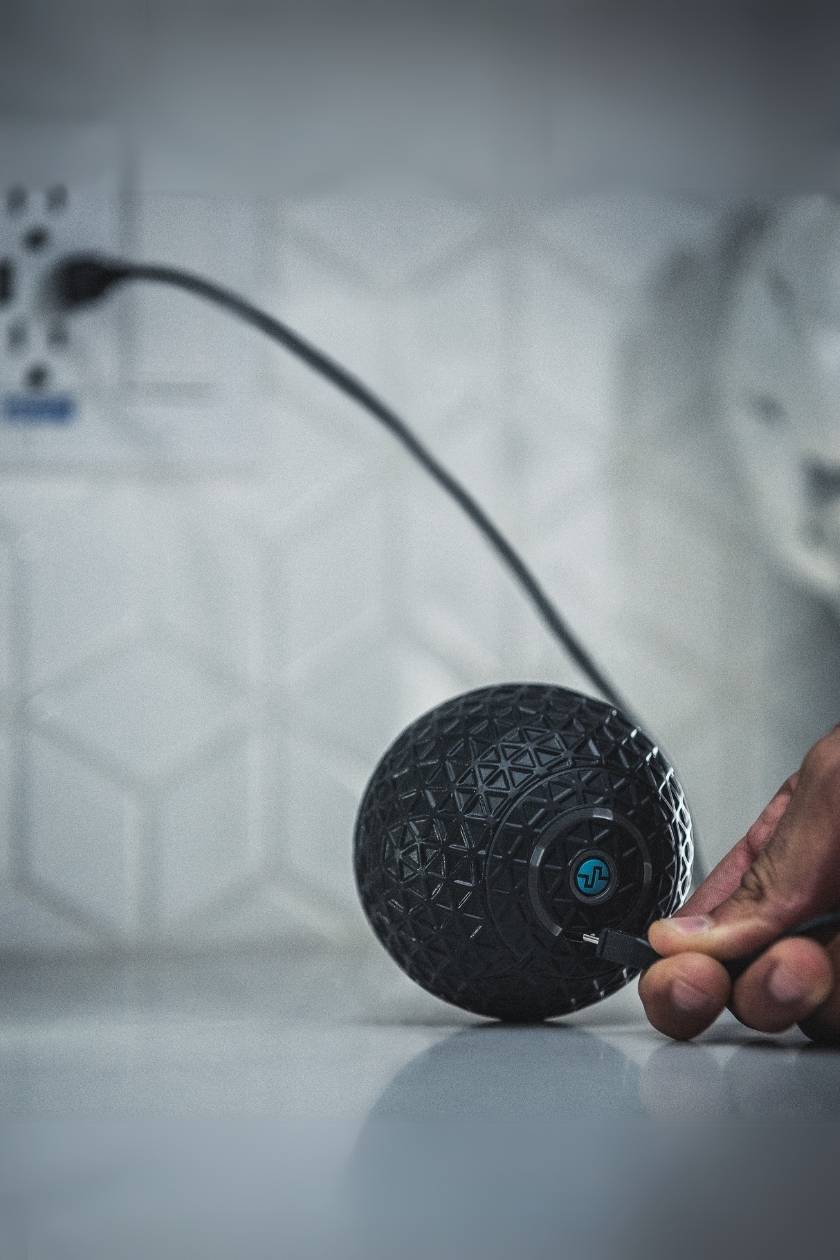 compex-molecule-vibrations-massageball-f-r-regeneration image 4